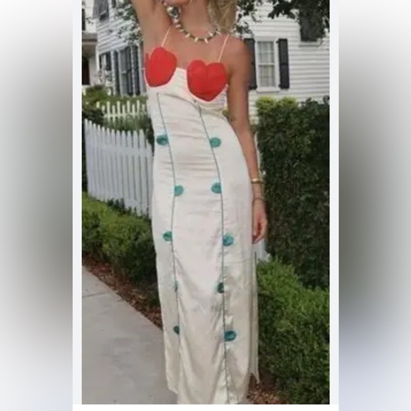 FARM Rio Dresses & Skirts - FARM Rio Rose-Shaped Bodice Cream Sleeveless Maxi Dress